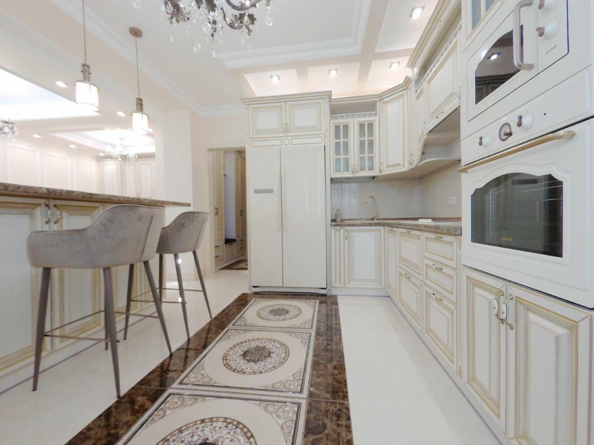 Сказочно Волшебная Квартира Соломенском Районе Добробут Kiev Exterior foto